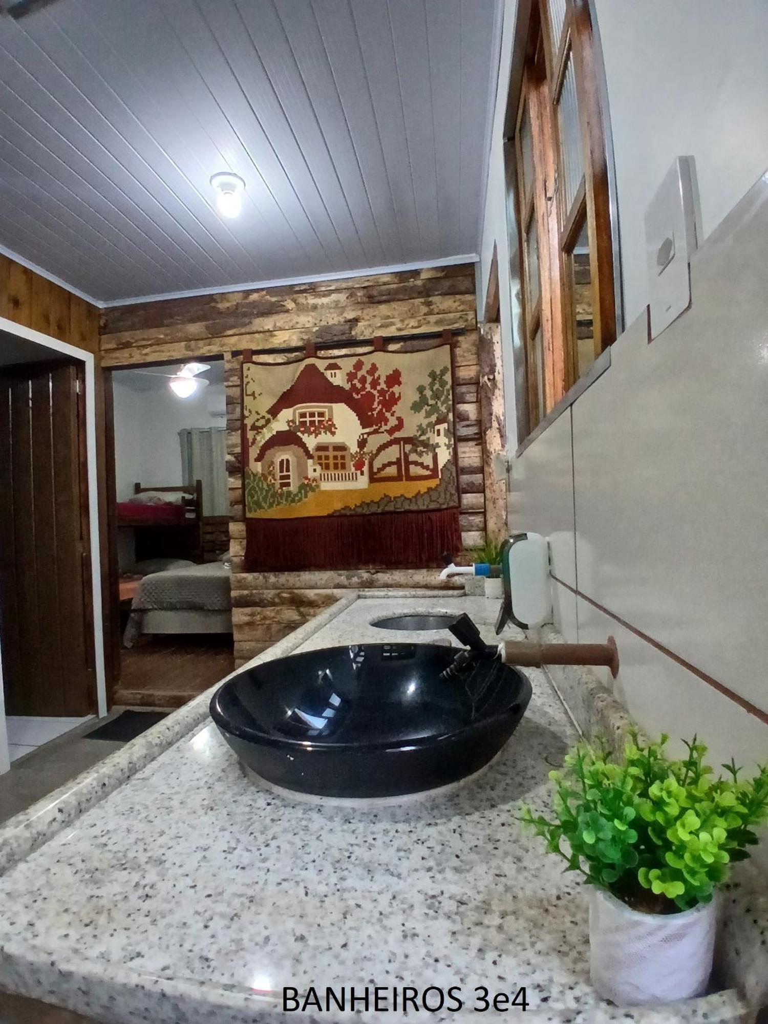 Estalagem Rancho 60 *